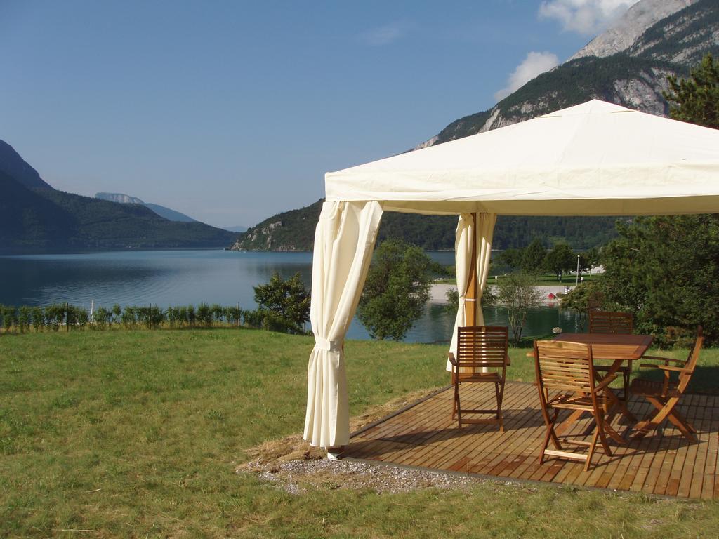 Lake&Nature Hotel Gloria Molveno Exteriör bild